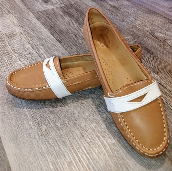 Chic Tan and White Women's Loafers - Picture 1 of 3